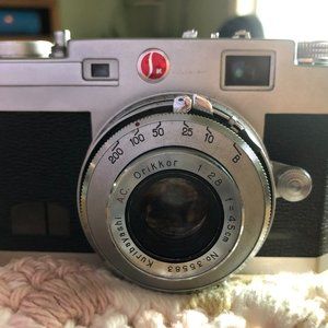Vintage Kuribayashi PETRI 35 mm film range finder camera